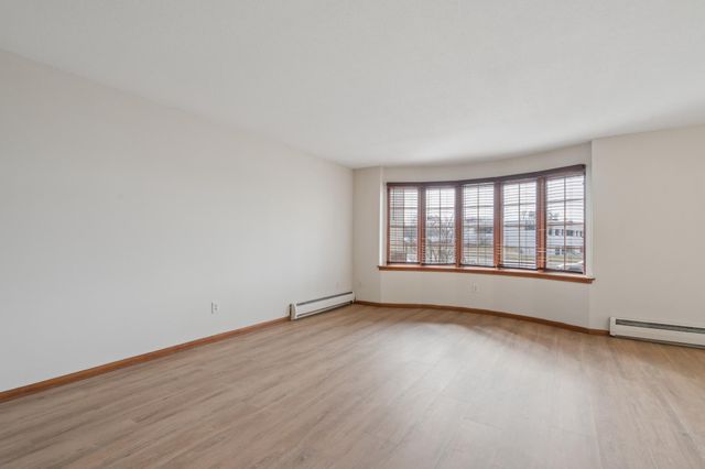 4516 Highway 7 1, Saint Louis Park, MN 55416