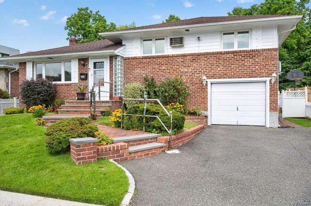 244 Halsey Avenue, Jericho, NY 11753