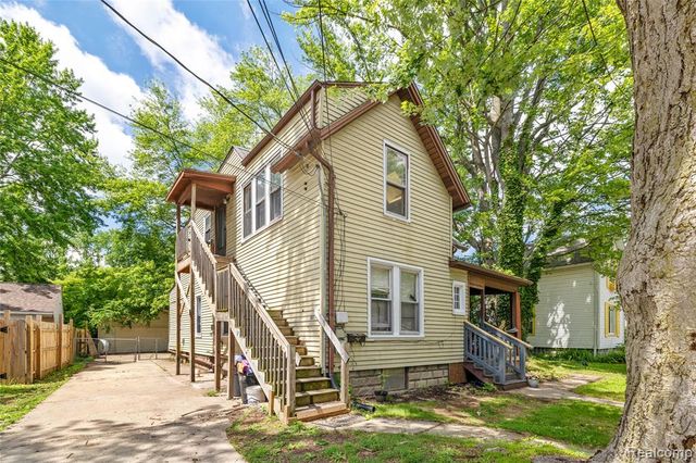242 Crocker Boulevard, Mount Clemens, MI 48043