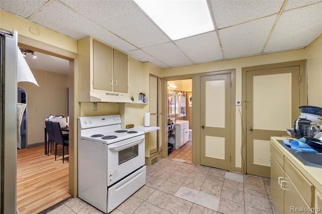 242 Crocker Boulevard, Mount Clemens, MI 48043