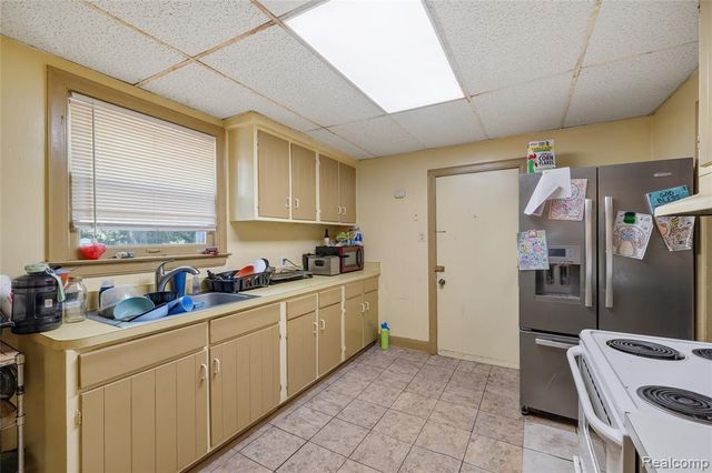 242 Crocker Boulevard, Mount Clemens, MI 48043