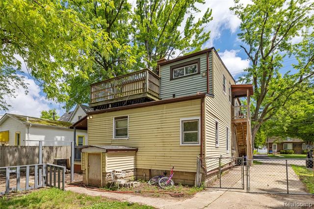 242 Crocker Boulevard, Mount Clemens, MI 48043