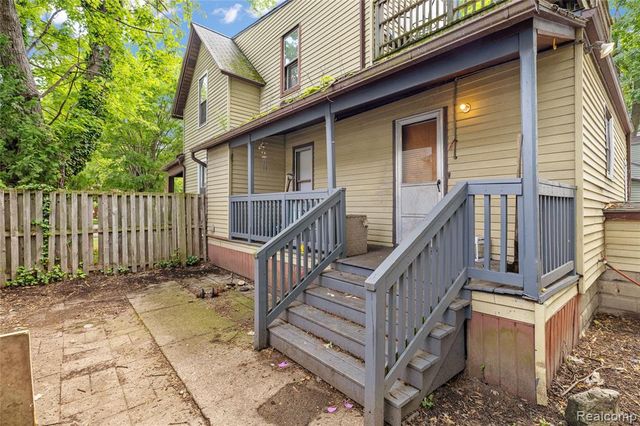 242 Crocker Boulevard, Mount Clemens, MI 48043