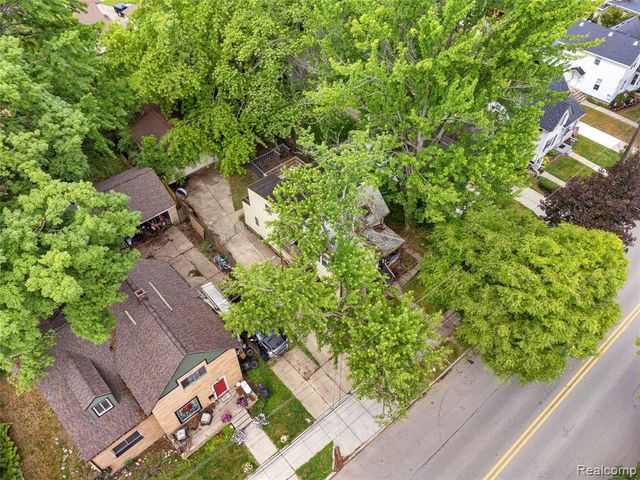 242 Crocker Boulevard, Mount Clemens, MI 48043