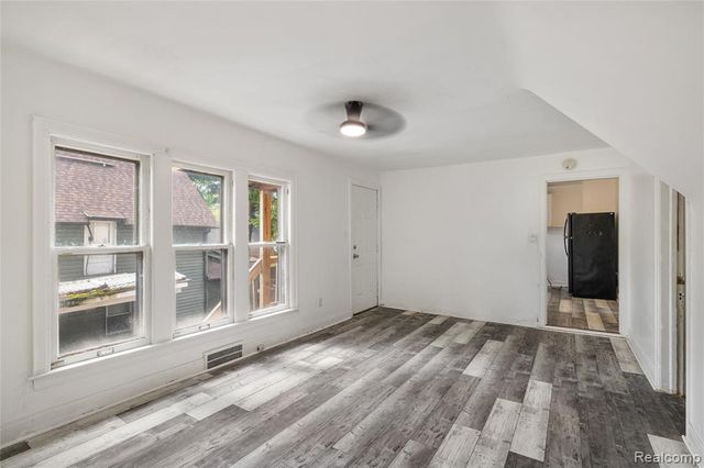 242 Crocker Boulevard, Mount Clemens, MI 48043
