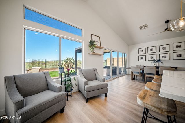 40724 N CAPITAL Court, Anthem, AZ 85086