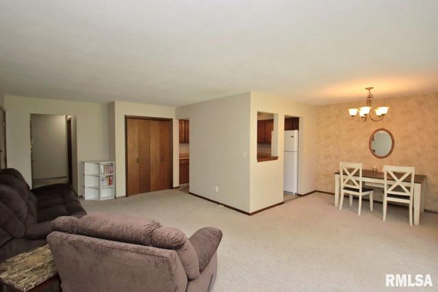 1471 Valle Vista Blvd Apt 3, Pekin, IL 61554