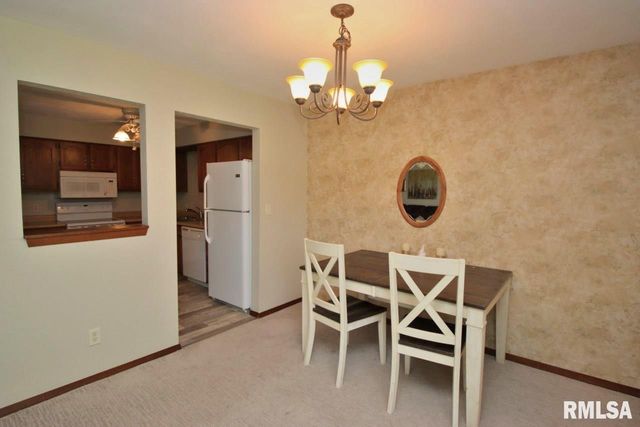 1471 Valle Vista Blvd Apt 3, Pekin, IL 61554