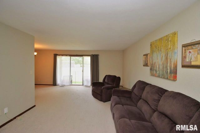 1471 Valle Vista Blvd Apt 3, Pekin, IL 61554