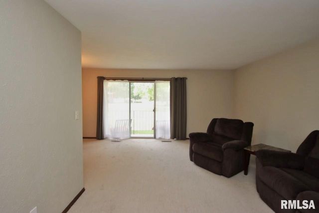 1471 Valle Vista Blvd Apt 3, Pekin, IL 61554