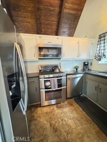 338 Mittry, Lake Arrowhead, CA 92352