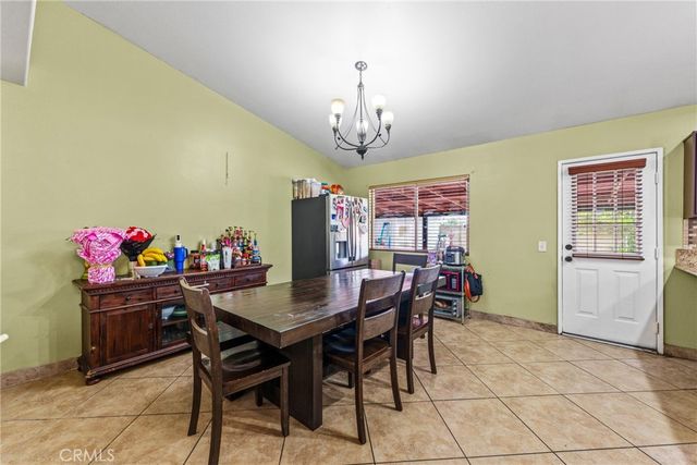 14035 Clover Court, Fontana, CA 92335