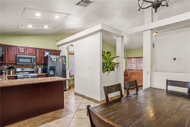 14035 Clover Court, Fontana, CA 92335
