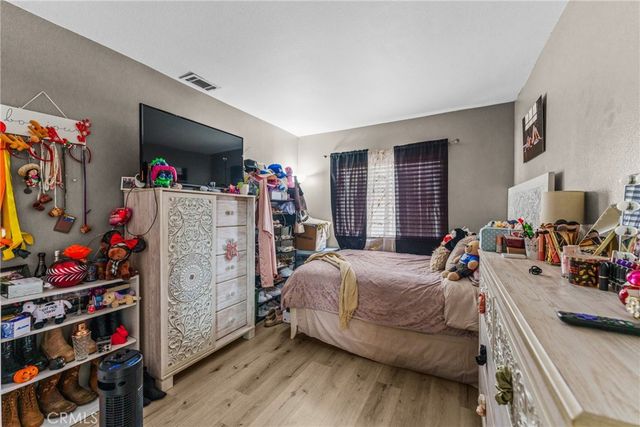 14035 Clover Court, Fontana, CA 92335