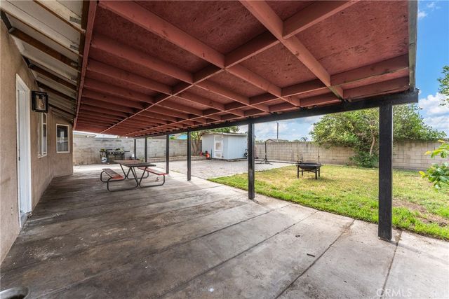 14035 Clover Court, Fontana, CA 92335