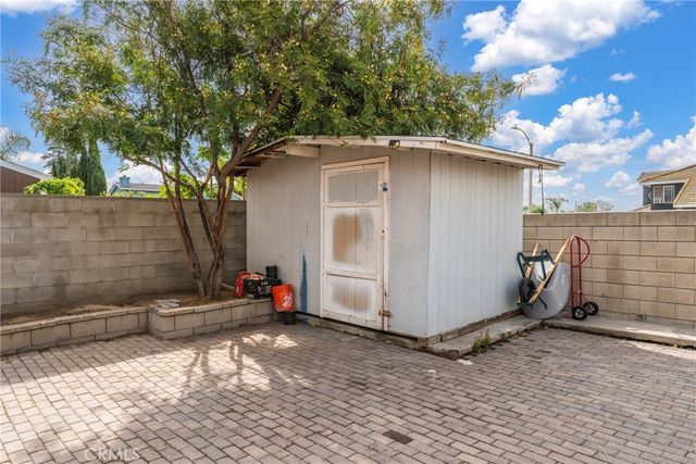 14035 Clover Court, Fontana, CA 92335