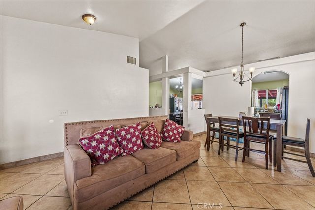 14035 Clover Court, Fontana, CA 92335