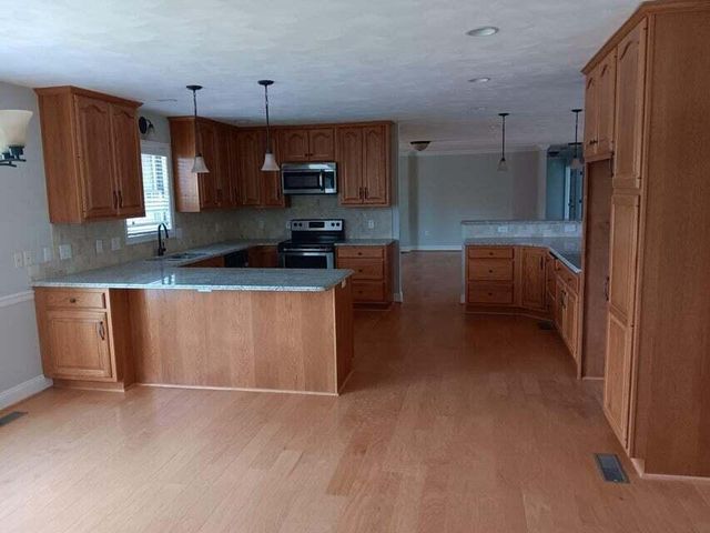 2763 Trinity RD, Troutville, VA 24175