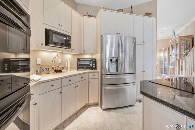 39 Golden Hill Lane, Shelton, CT 06484