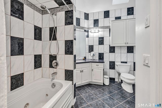 39 Golden Hill Lane, Shelton, CT 06484