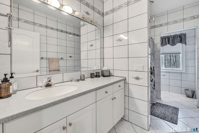 39 Golden Hill Lane, Shelton, CT 06484