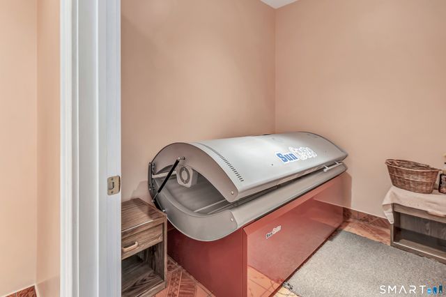 39 Golden Hill Lane, Shelton, CT 06484