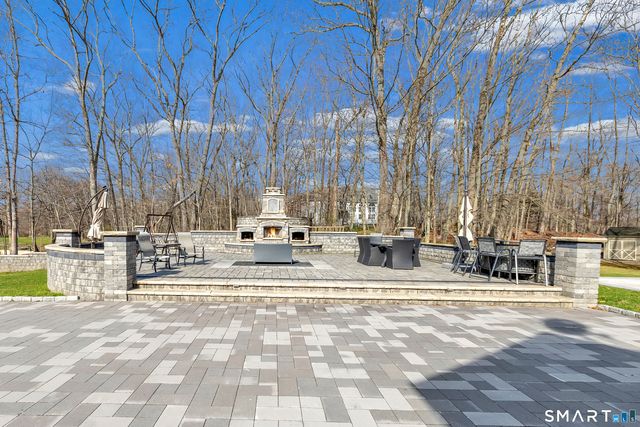 39 Golden Hill Lane, Shelton, CT 06484