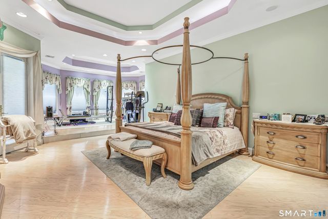 39 Golden Hill Lane, Shelton, CT 06484