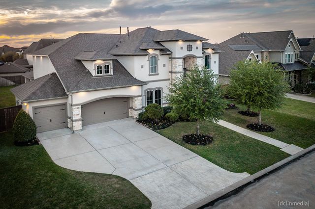 10507 S Sunrise Shores Lane, Cypress, TX 77433
