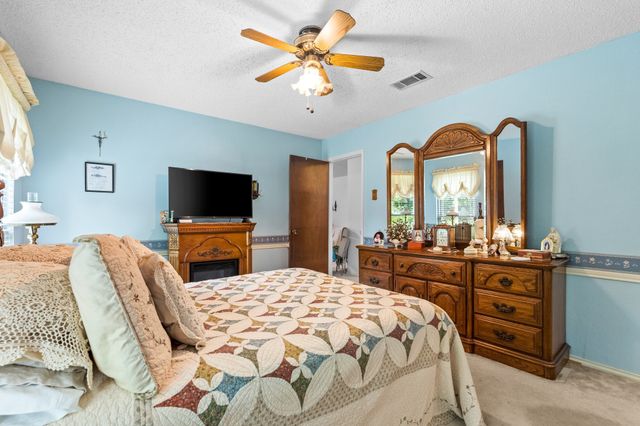 203 Juniper Drive, Arlington, TX 76018