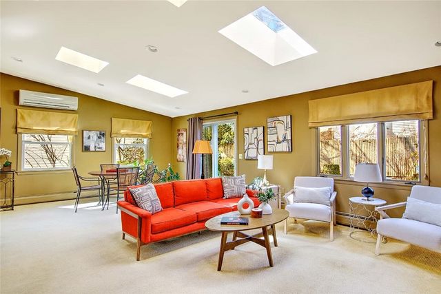 470 cole Avenue, Providence, RI 02906