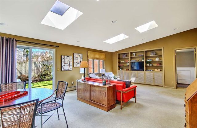 470 cole Avenue, Providence, RI 02906