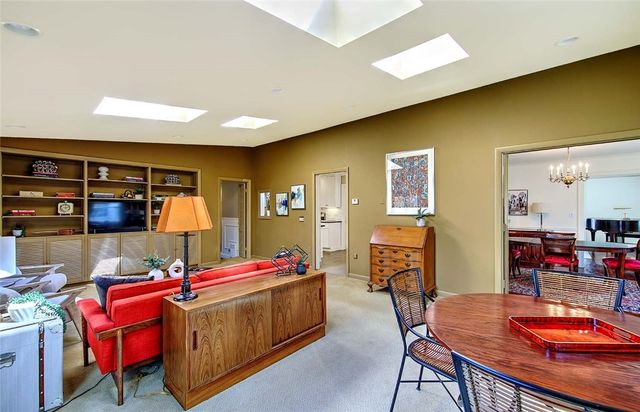 470 cole Avenue, Providence, RI 02906