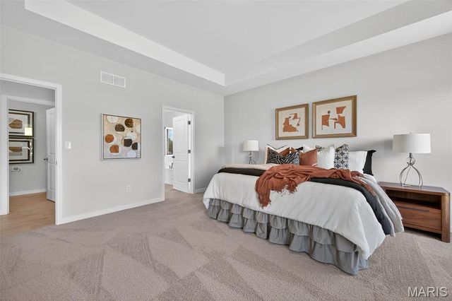 207 Kreder Lane, St Charles, MO 63304