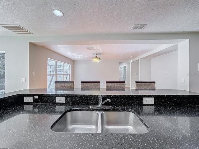 1176 LIBERTY HALL DRIVE, Kissimmee, FL 34746