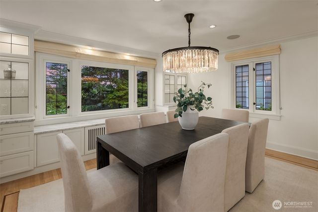 3715 47th Place NE, Seattle, WA 98105
