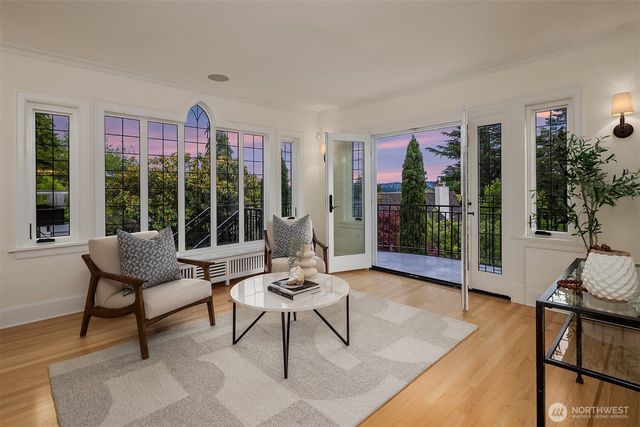 3715 47th Place NE, Seattle, WA 98105