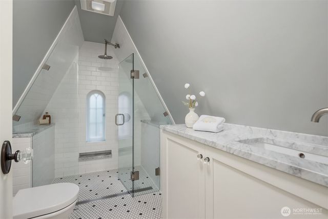 3715 47th Place NE, Seattle, WA 98105