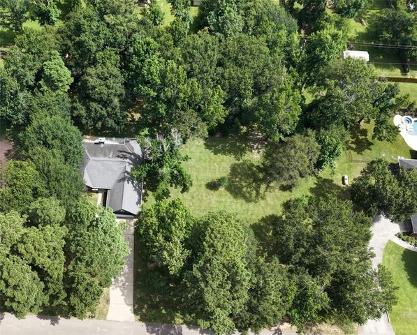 7318 Ramblewood Drive, Magnolia, TX 77354