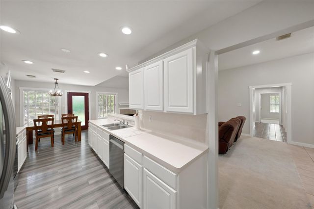 7318 Ramblewood Drive, Magnolia, TX 77354