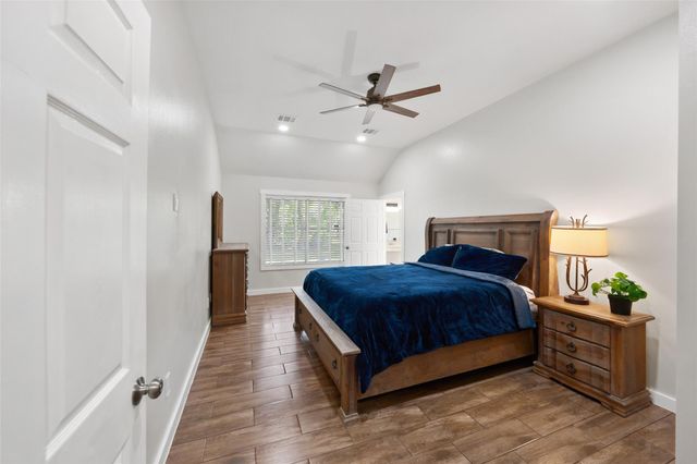 7318 Ramblewood Drive, Magnolia, TX 77354