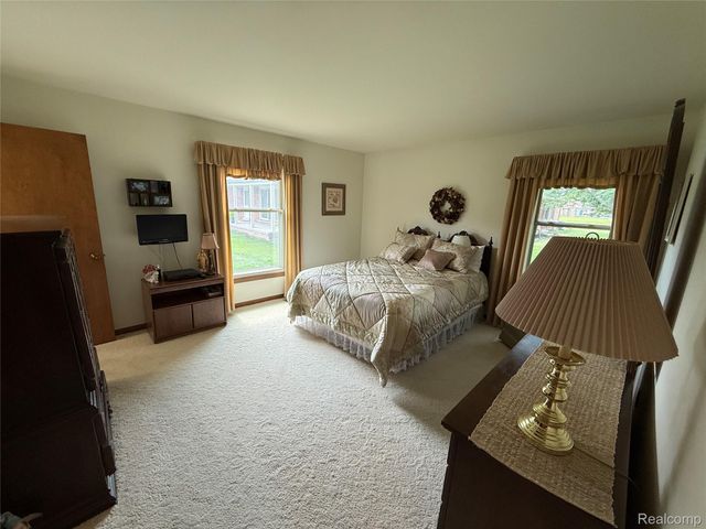 49747 Jefferson Court, Shelby Charter Township, MI 48315