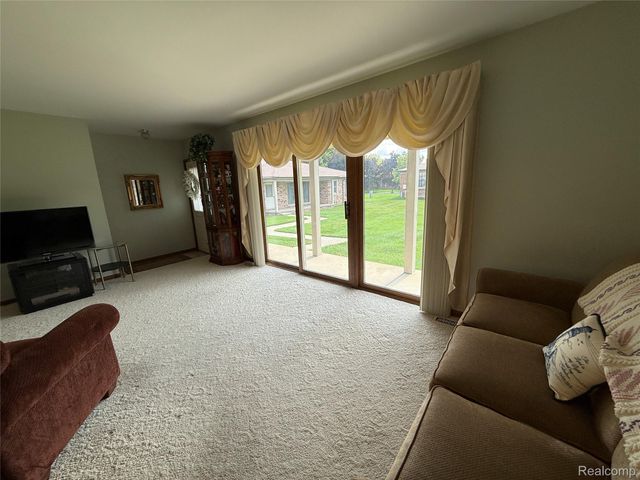 49747 Jefferson Court, Shelby Charter Township, MI 48315
