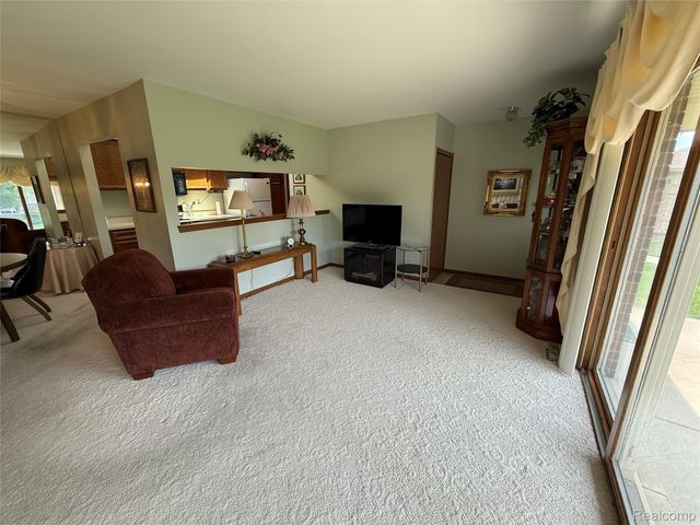 49747 Jefferson Court, Shelby Charter Township, MI 48315
