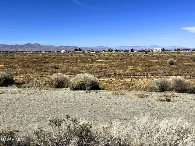 7851 Peach Avenue, California City, CA 93505