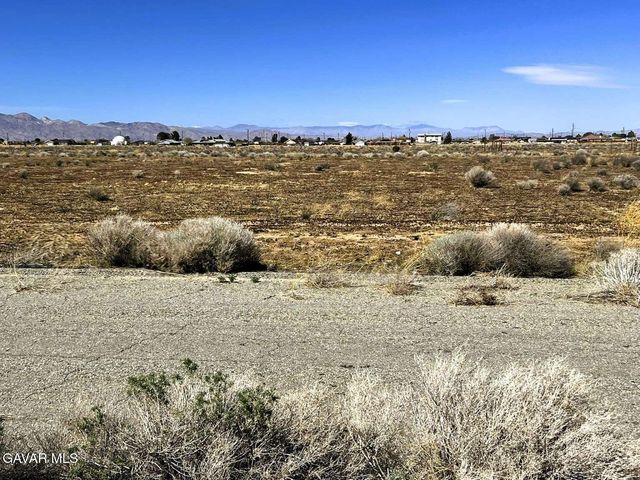 7851 Peach Avenue, California City, CA 93505