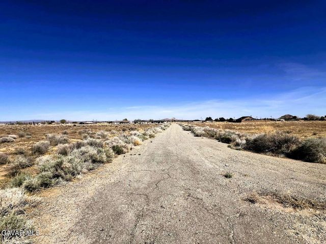 7851 Peach Avenue, California City, CA 93505