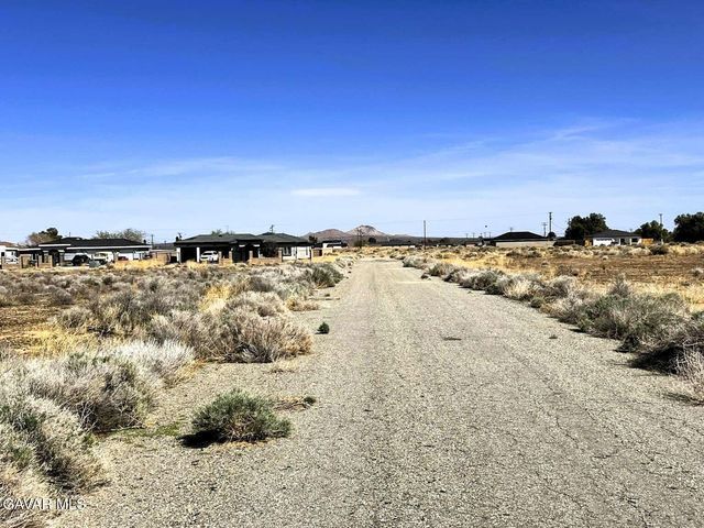 7851 Peach Avenue, California City, CA 93505