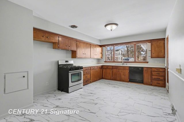 2834 Clayburn Road, Saginaw Twp, MI 48603