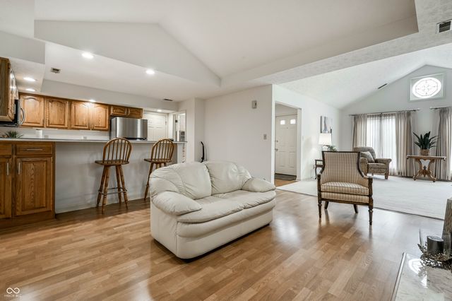 9540 Drakeford Drive, Indianapolis, IN 46260